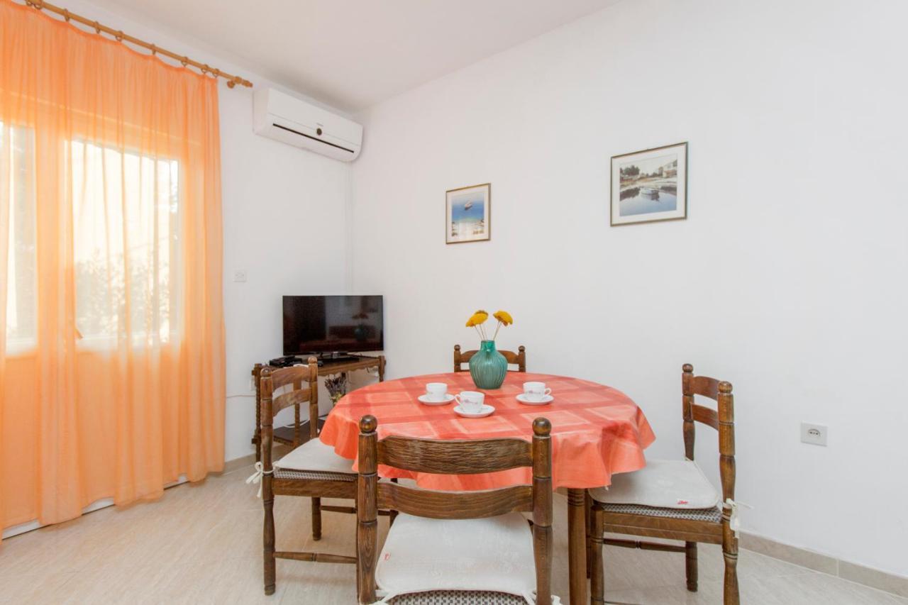 Apartments Ivan Vodice Exterior photo